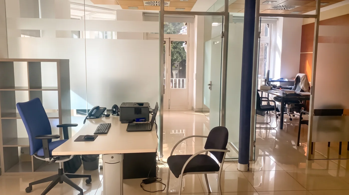 Zona de trabajo del equipo de la notaría